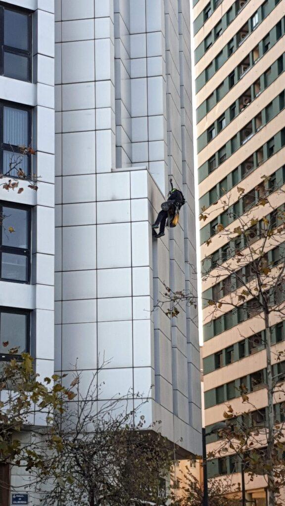 vertical-5099466_1280